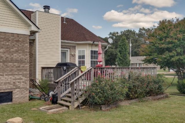 15 BLUEBELL CV, Savannah, TN 38372