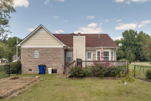 15 BLUEBELL CV, Savannah, TN 38372