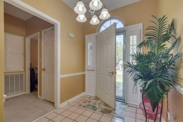 15 BLUEBELL CV, Savannah, TN 38372
