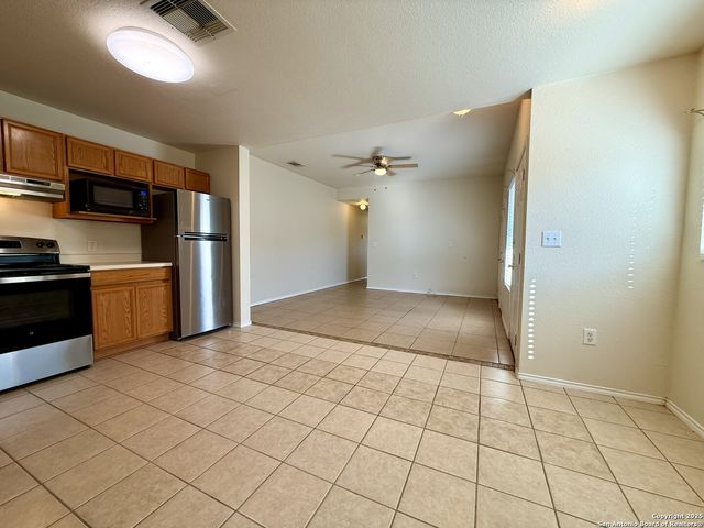 15306 Kamary Ln, San Antonio, TX 78247