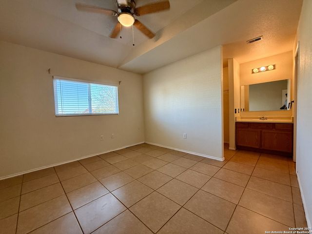 15306 Kamary Ln, San Antonio, TX 78247