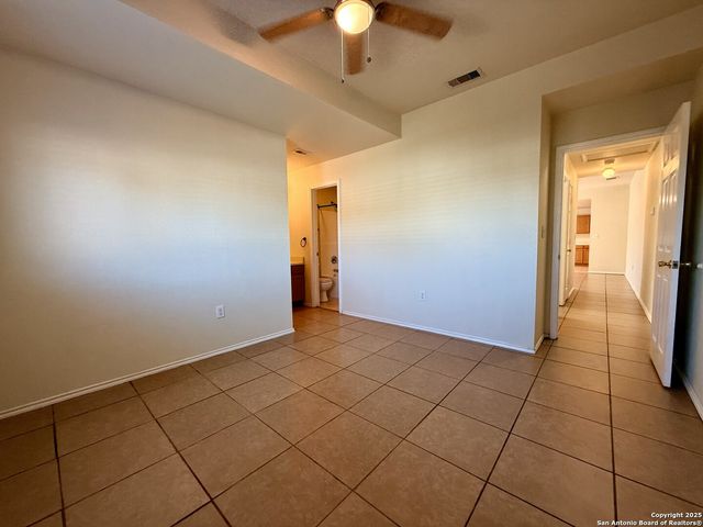 15306 Kamary Ln, San Antonio, TX 78247