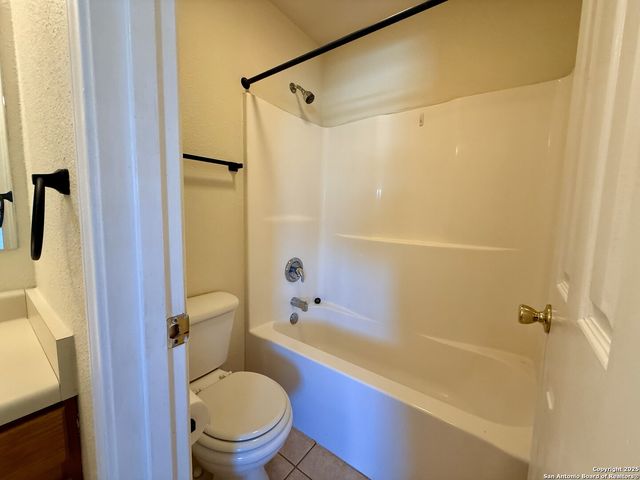 15306 Kamary Ln, San Antonio, TX 78247