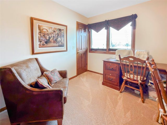 3301 Patricia Drive, Urbandale, IA 50322