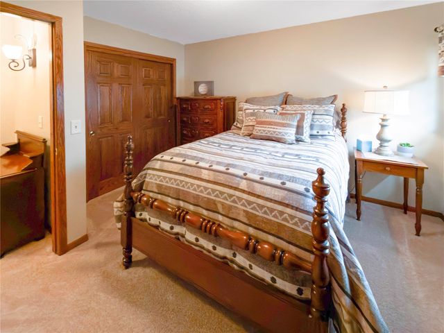 3301 Patricia Drive, Urbandale, IA 50322