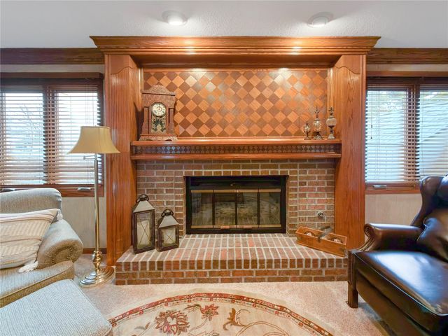 3301 Patricia Drive, Urbandale, IA 50322