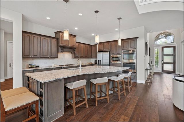 26 Argosy Bend Place, Tomball, TX 77375