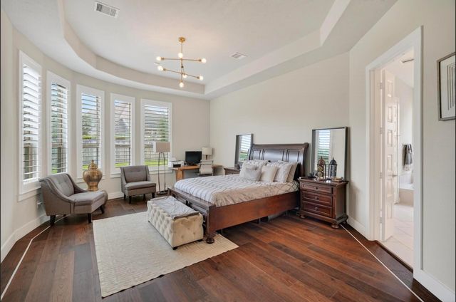 26 Argosy Bend Place, Tomball, TX 77375