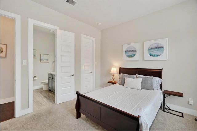 26 Argosy Bend Place, Tomball, TX 77375