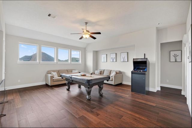 26 Argosy Bend Place, Tomball, TX 77375