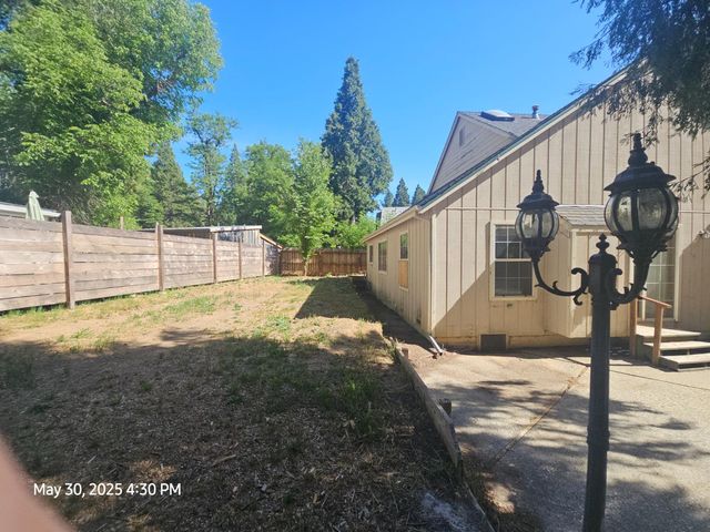 104 Woods Ct, Nevada City, CA 95959