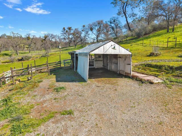 3799 Abeto, La Grange, CA 95329