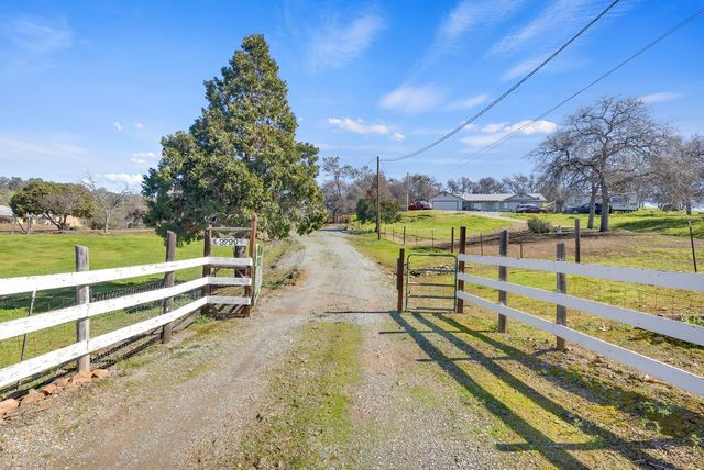 3799 Abeto, La Grange, CA 95329