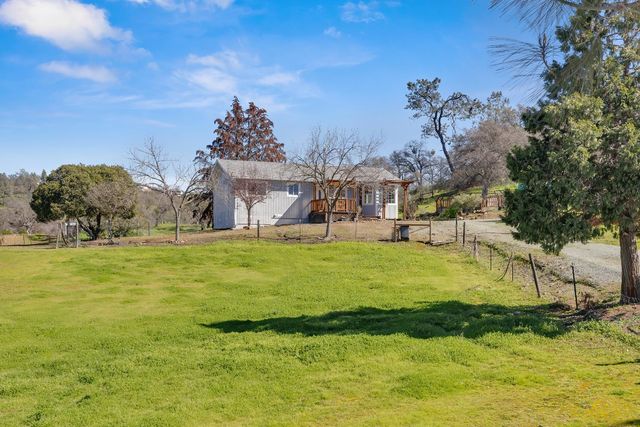 3799 Abeto, La Grange, CA 95329