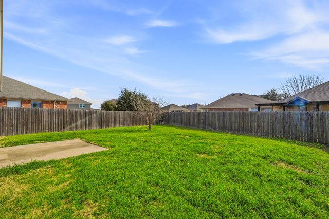 524 Paddle Drive, Crowley, TX 76036