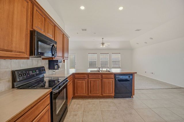 524 Paddle Drive, Crowley, TX 76036