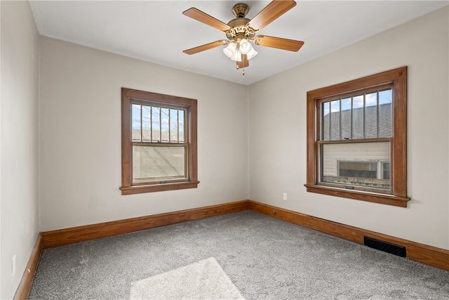 419 21st Street NE, Cedar Rapids, IA 52402