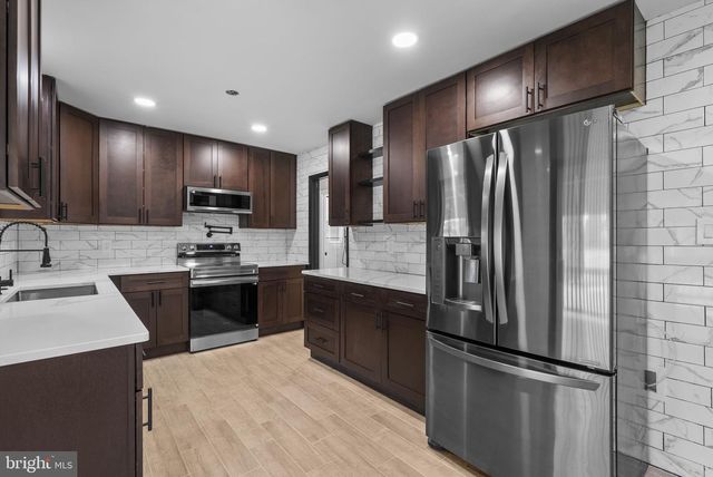 3887 SHADYWOOD DR, Jefferson, MD 21755