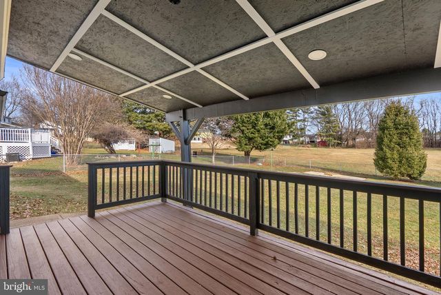 3887 SHADYWOOD DR, Jefferson, MD 21755