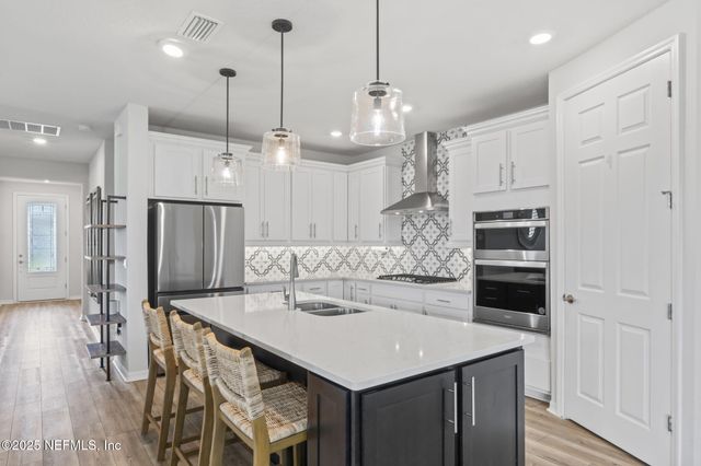 11119 TOWN VIEW Drive, Jacksonville, FL 32256