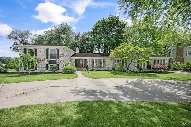 3111 N East Lake Drive, Elkhart, IN 46514