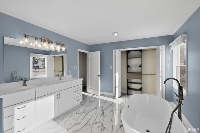 3111 N East Lake Drive, Elkhart, IN 46514