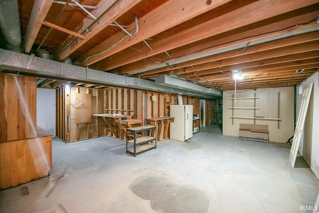 3111 N East Lake Drive, Elkhart, IN 46514