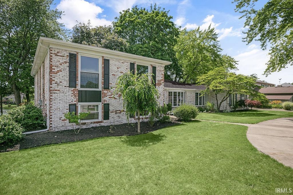 3111 N East Lake Drive, Elkhart, IN 46514