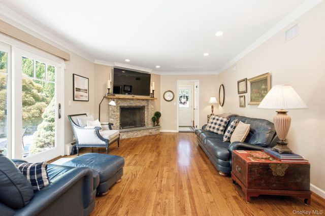 32 Bedell Road, Katonah, NY 10536