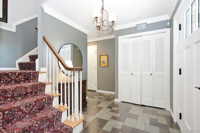 32 Bedell Road, Katonah, NY 10536
