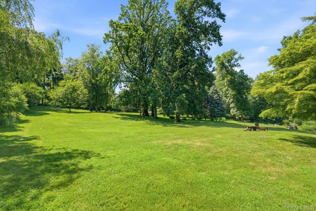 32 Bedell Road, Katonah, NY 10536