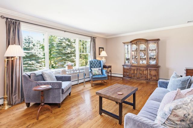 32 Bedell Road, Katonah, NY 10536