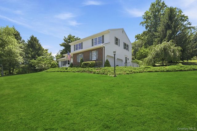 32 Bedell Road, Katonah, NY 10536