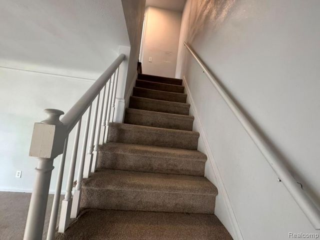 12651 Kelly Road, Detroit, MI 48224