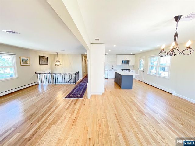 5 Hillside Terrace, East Rutherford, NJ 07073