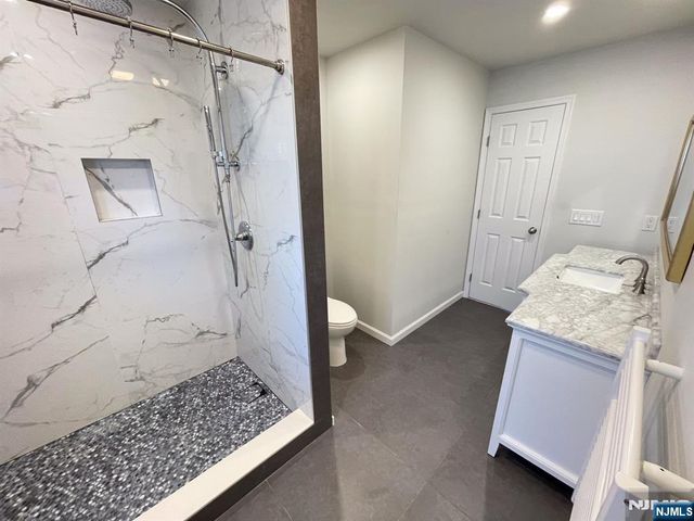 5 Hillside Terrace, East Rutherford, NJ 07073