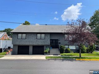 5 Hillside Terrace, East Rutherford, NJ 07073