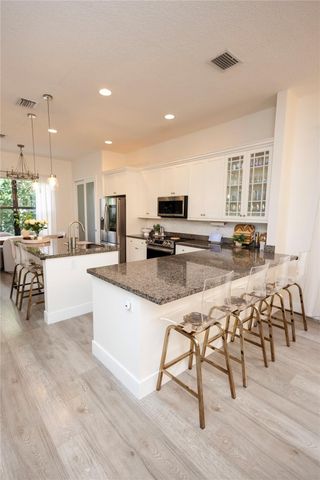 9766 W 34th Avenue, Hialeah, FL 33018