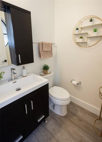 9766 W 34th Avenue, Hialeah, FL 33018