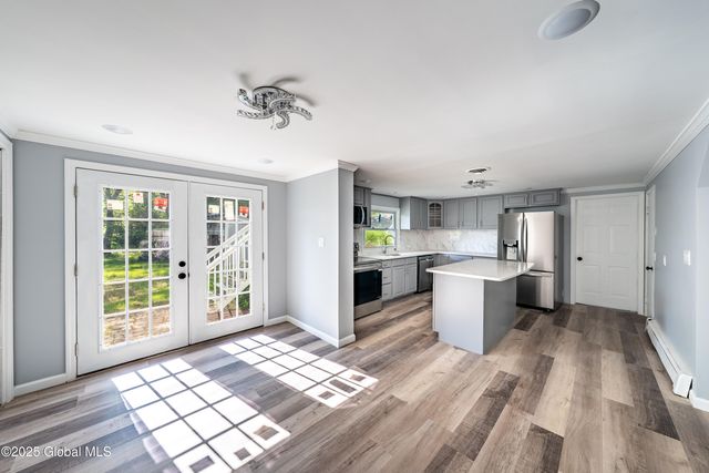 7116 Fuller Station Road, Schenectady, NY 12303