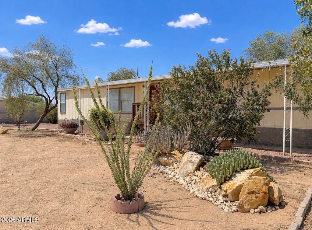 22216 W BAJADA Drive, Wittmann, AZ 85361 — photo 2