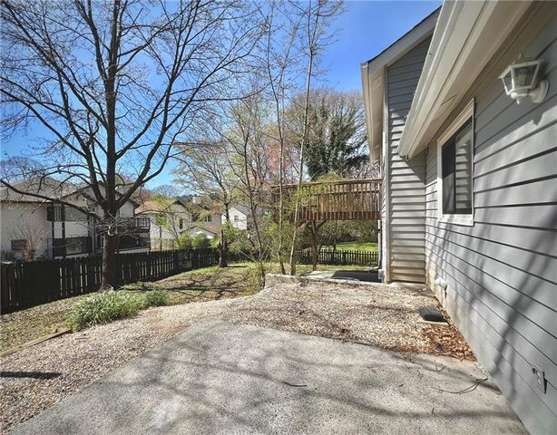 26 Briar Gate Lane, Marietta, GA 30066