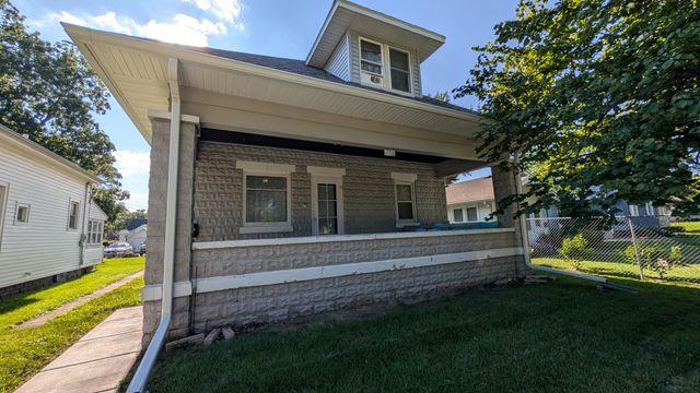258 7th Street, Silvis, IL 61282