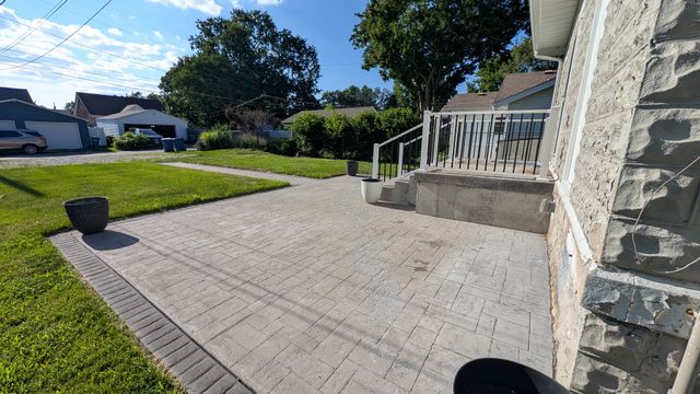 258 7th Street, Silvis, IL 61282