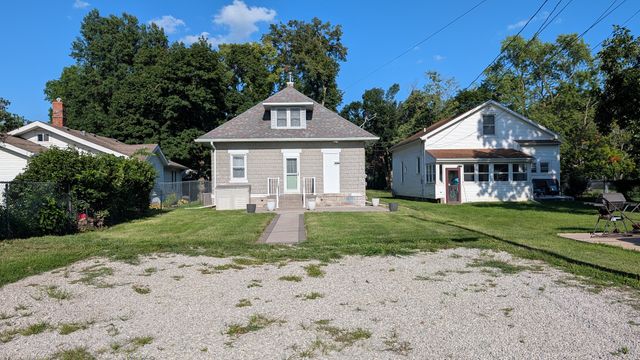 258 7th Street, Silvis, IL 61282