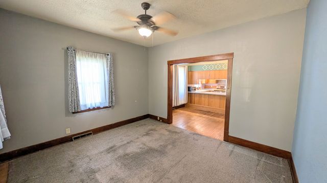 258 7th Street, Silvis, IL 61282