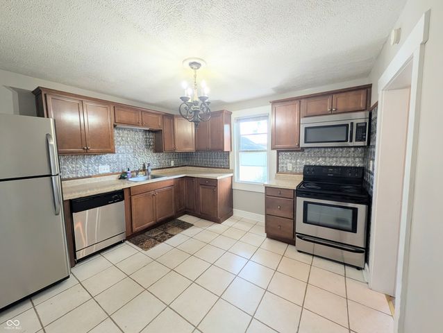 359 E Harrison Street, Martinsville, IN 46151