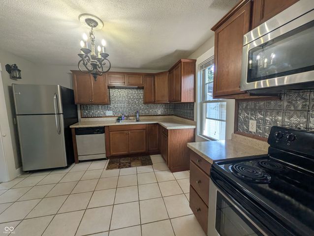 359 E Harrison Street, Martinsville, IN 46151