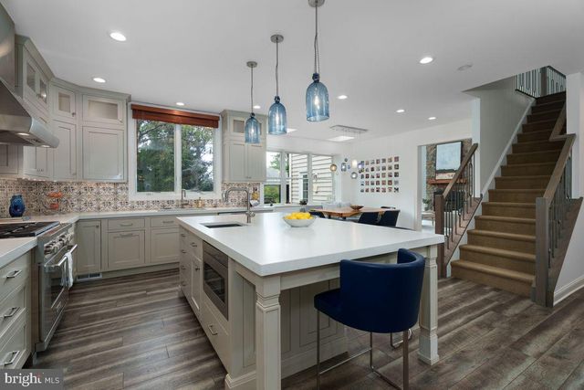 95 VAN ZANDT RD, Skillman, NJ 08558