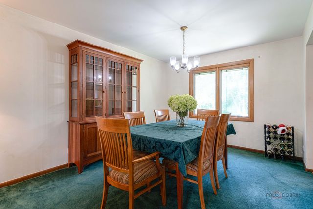 820 Long Meadow Drive, Schaumburg, IL 60193
